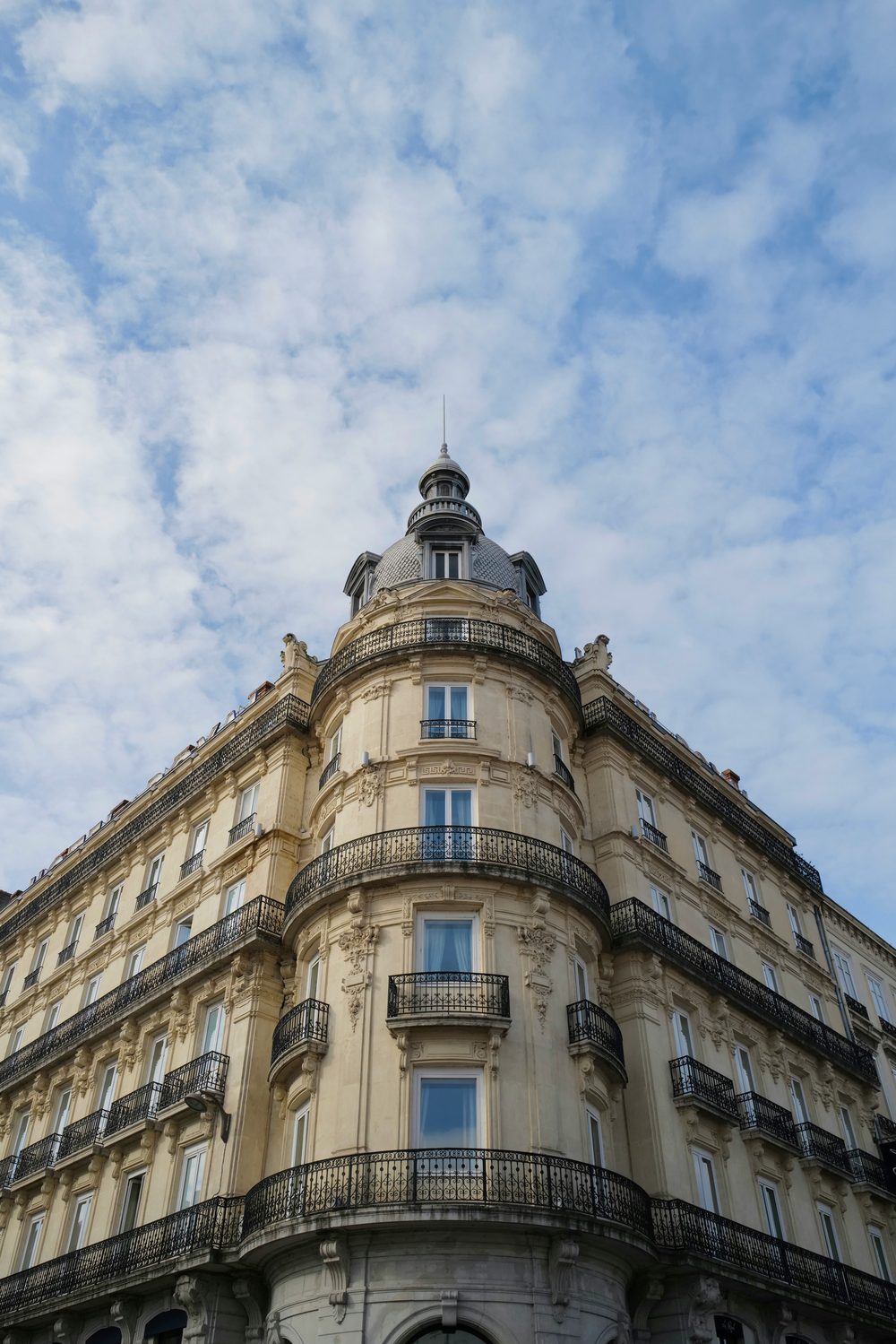 Façade d'immeuble lyonnais, quartier des Brotteaux